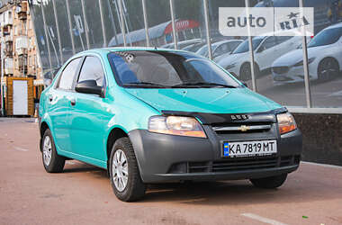 Седан Chevrolet Aveo 2005 в Киеве