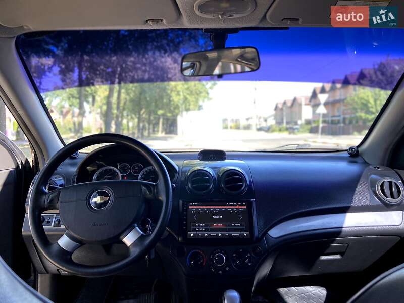 Седан Chevrolet Aveo 2006 в Киеве