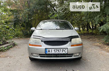 Седан Chevrolet Aveo 2004 в Києві