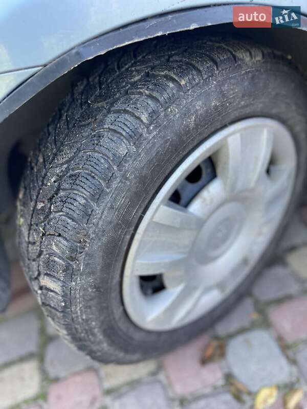 Седан Chevrolet Aveo 2007 в Львові