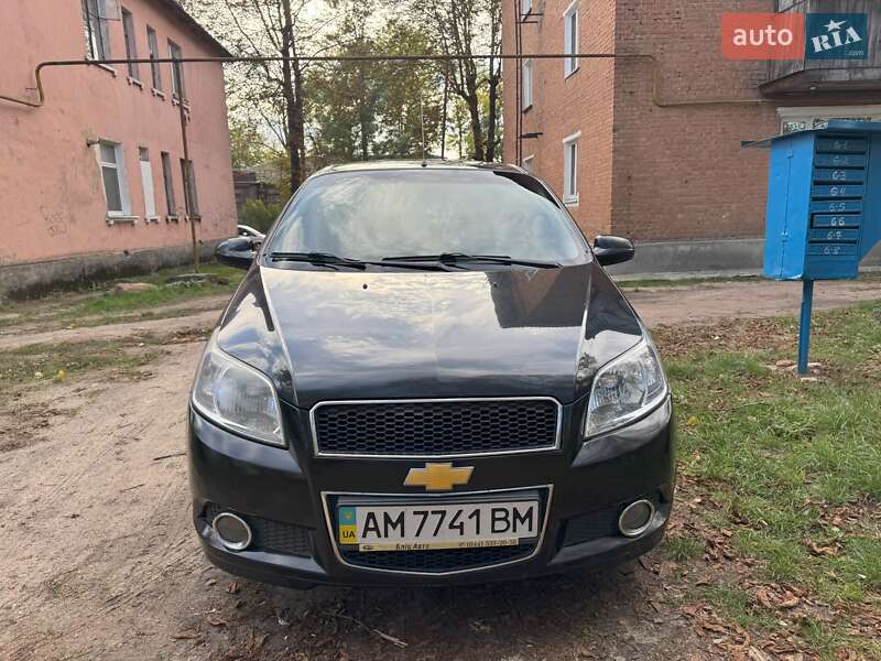 Хетчбек Chevrolet Aveo 2010 в Коростені