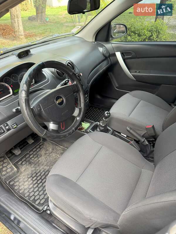 Хетчбек Chevrolet Aveo 2010 в Коростені