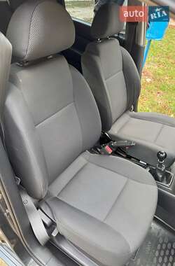Хэтчбек Chevrolet Aveo 2010 в 