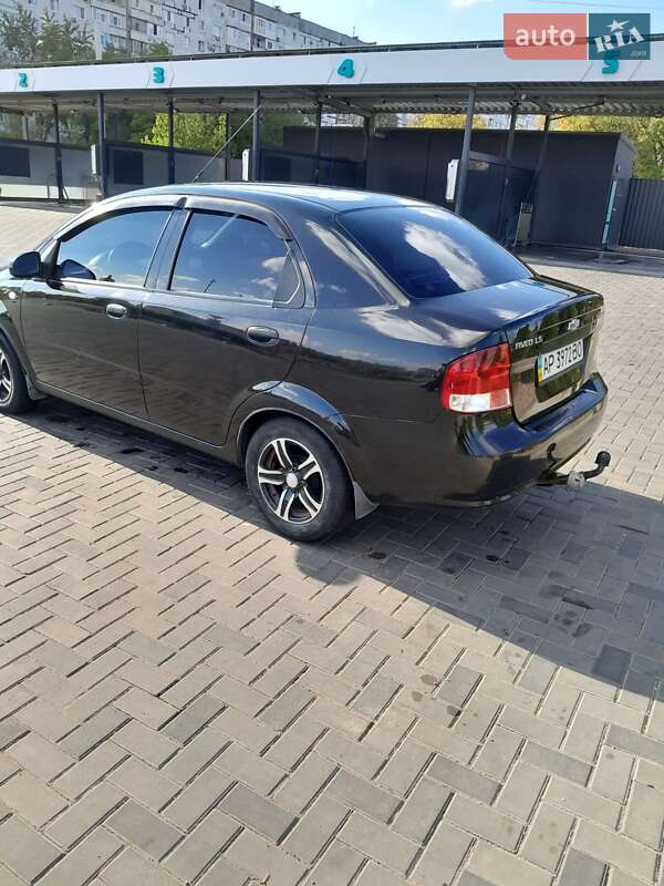 Седан Chevrolet Aveo 2006 в Запоріжжі