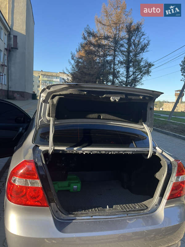 Седан Chevrolet Aveo 2008 в Звягелі