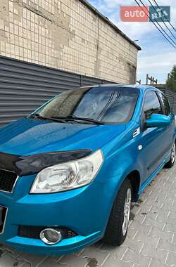 Хэтчбек Chevrolet Aveo 2008 в 
