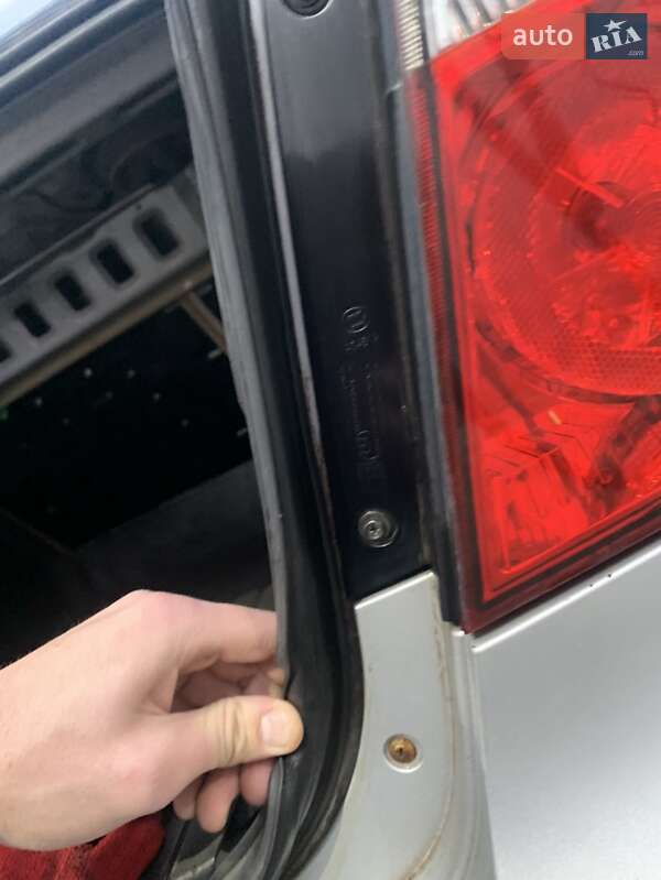 Седан Chevrolet Aveo 2007 в Запорожье