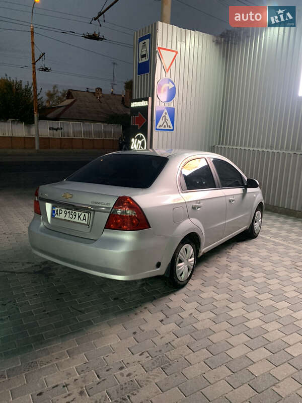 Седан Chevrolet Aveo 2007 в Запорожье