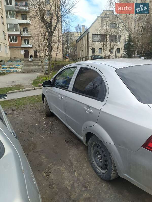 Седан Chevrolet Aveo 2006 в Тернополе