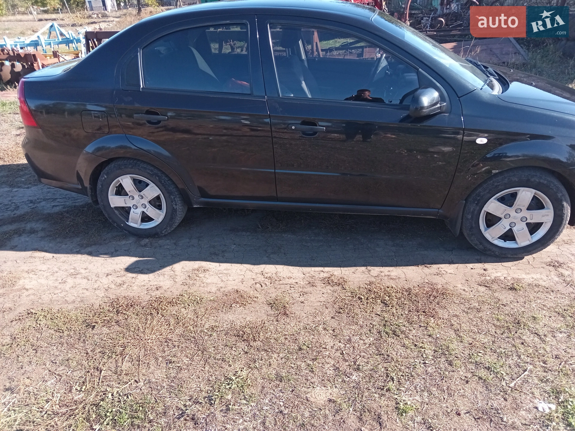 2011 Chevrolet Aveo - фото 1