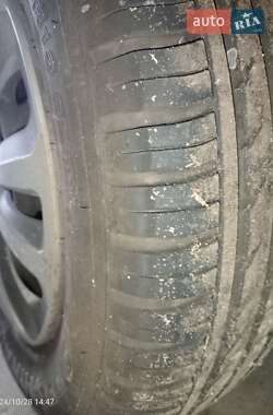 Хэтчбек Chevrolet Aveo 2006 в 