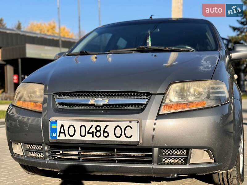 Хетчбек Chevrolet Aveo 2007 в Виноградові