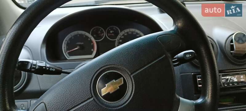 Хетчбек Chevrolet Aveo 2011 в Києві