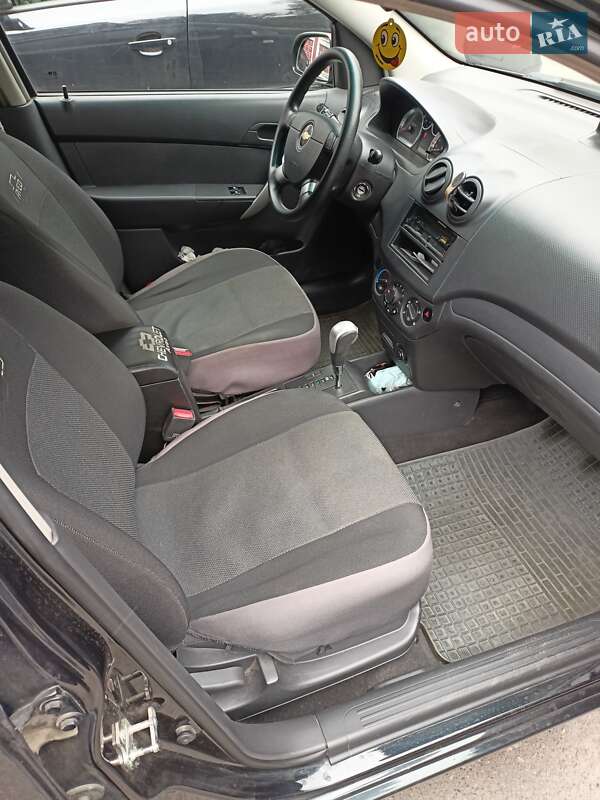 Хетчбек Chevrolet Aveo 2011 в Києві