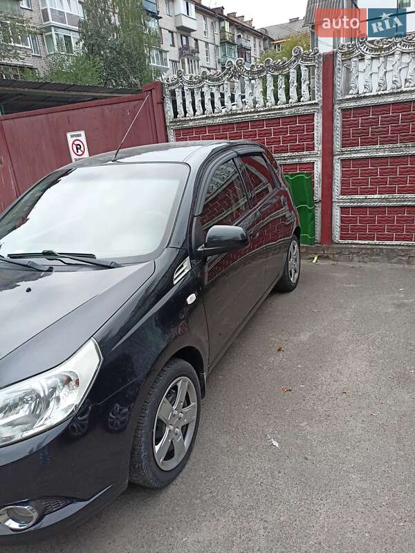 Хетчбек Chevrolet Aveo 2011 в Києві