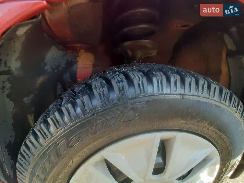 Седан Chevrolet Aveo 2006 в Києві