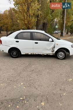 Седан Chevrolet Aveo 2005 в Павлограді