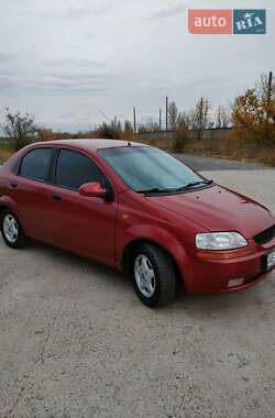 Седан Chevrolet Aveo 2005 в Кривом Роге