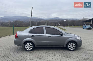 Седан Chevrolet Aveo 2008 в Сваляве