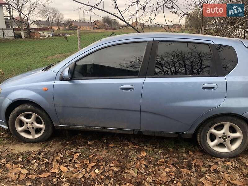 Хетчбек Chevrolet Aveo 2005 в Чернівцях