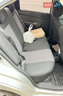 Седан Chevrolet Aveo 2011 в 