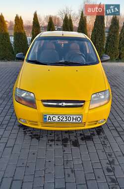 Седан Chevrolet Aveo 2005 в Турийске