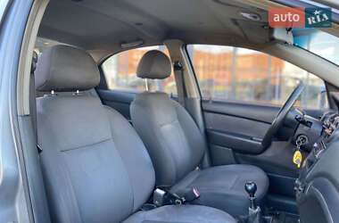 Седан Chevrolet Aveo 2008 в Киеве