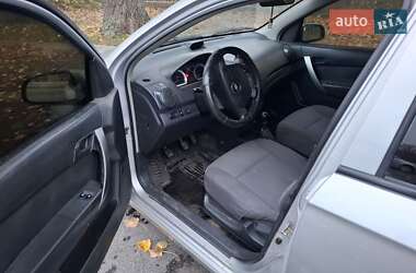 Седан Chevrolet Aveo 2006 в Умани