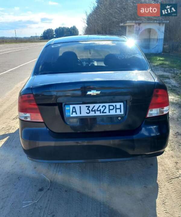 Седан Chevrolet Aveo 2004 в Остер
