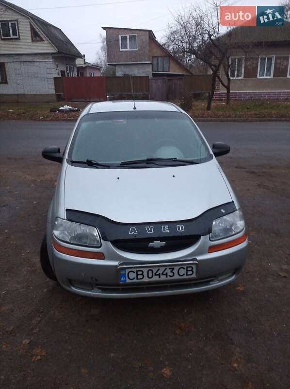 Седан Chevrolet Aveo 2005 в Прилуках