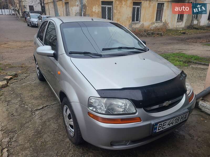 Седан Chevrolet Aveo 2005 в Миколаєві