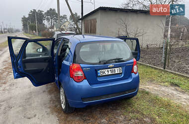 Хетчбек Chevrolet Aveo 2009 в 