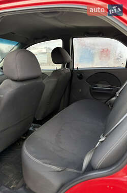 Седан Chevrolet Aveo 2006 в Чернівцях