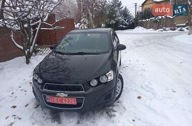 Хетчбек Chevrolet Aveo 2012 в Рівному