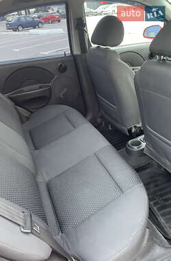 Седан Chevrolet Aveo 2006 в Киеве