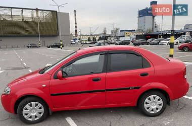 Седан Chevrolet Aveo 2006 в Киеве