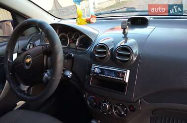 Седан Chevrolet Aveo 2006 в Чернівцях