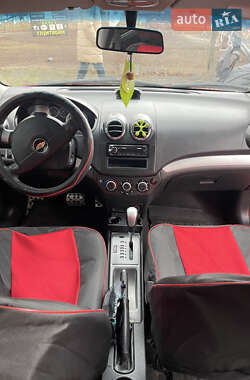 Седан Chevrolet Aveo 2010 в Києві