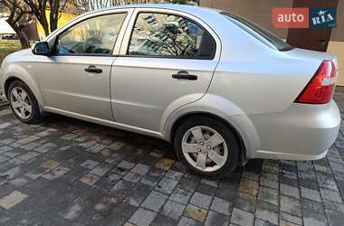 Седан Chevrolet Aveo 2011 в Тернополі