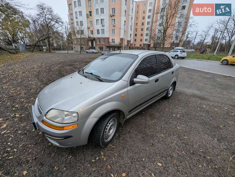 Седан Chevrolet Aveo 2005 в Чорноморську