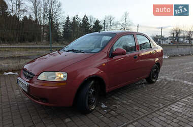 Седан Chevrolet Aveo 2004 в Долині