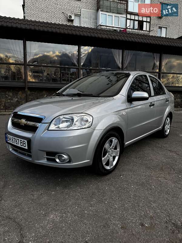 Седан Chevrolet Aveo 2007 в Николаеве