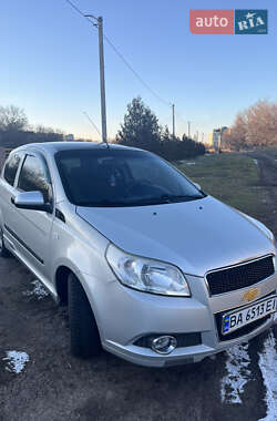 Хэтчбек Chevrolet Aveo 2011 в Кропивницком