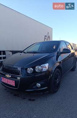 Хетчбек Chevrolet Aveo 2011 в Сарнах