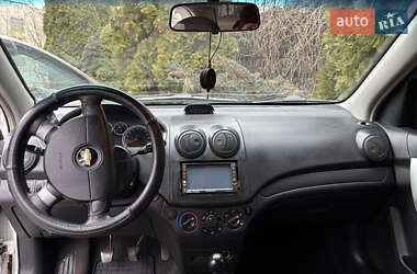 Седан Chevrolet Aveo 2010 в 