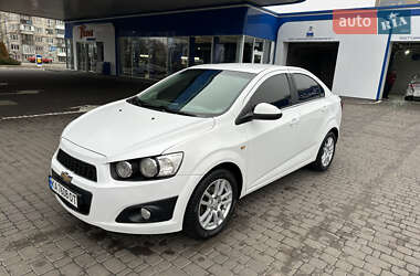 Седан Chevrolet Aveo 2012 в Києві