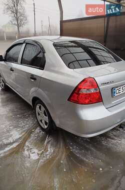 Седан Chevrolet Aveo 2008 в Черновцах