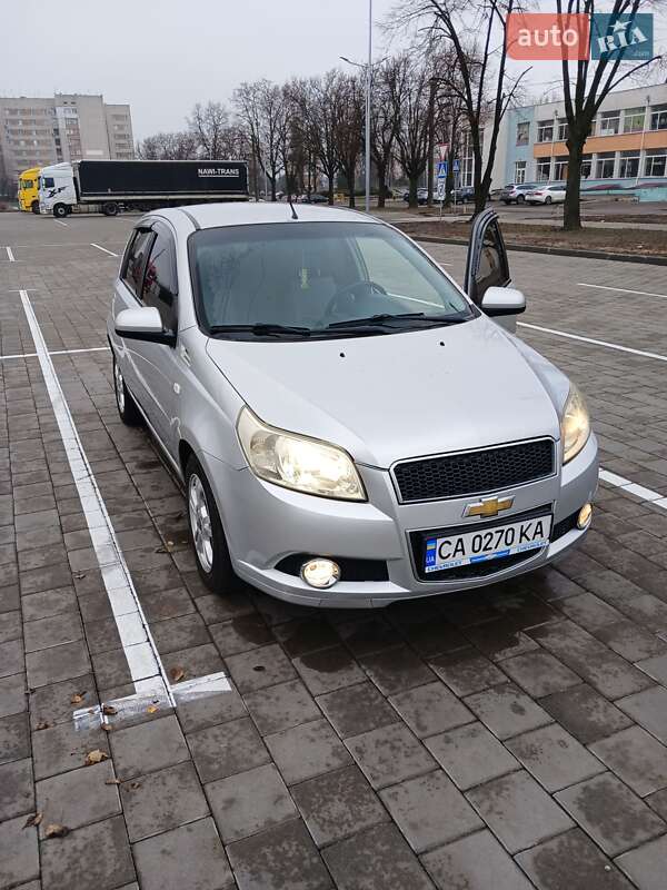 Хетчбек Chevrolet Aveo 2011 в Черкасах