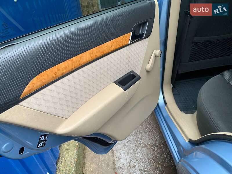 Седан Chevrolet Aveo 2008 в Білгороді-Дністровському