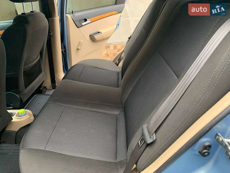 Седан Chevrolet Aveo 2008 в Білгороді-Дністровському